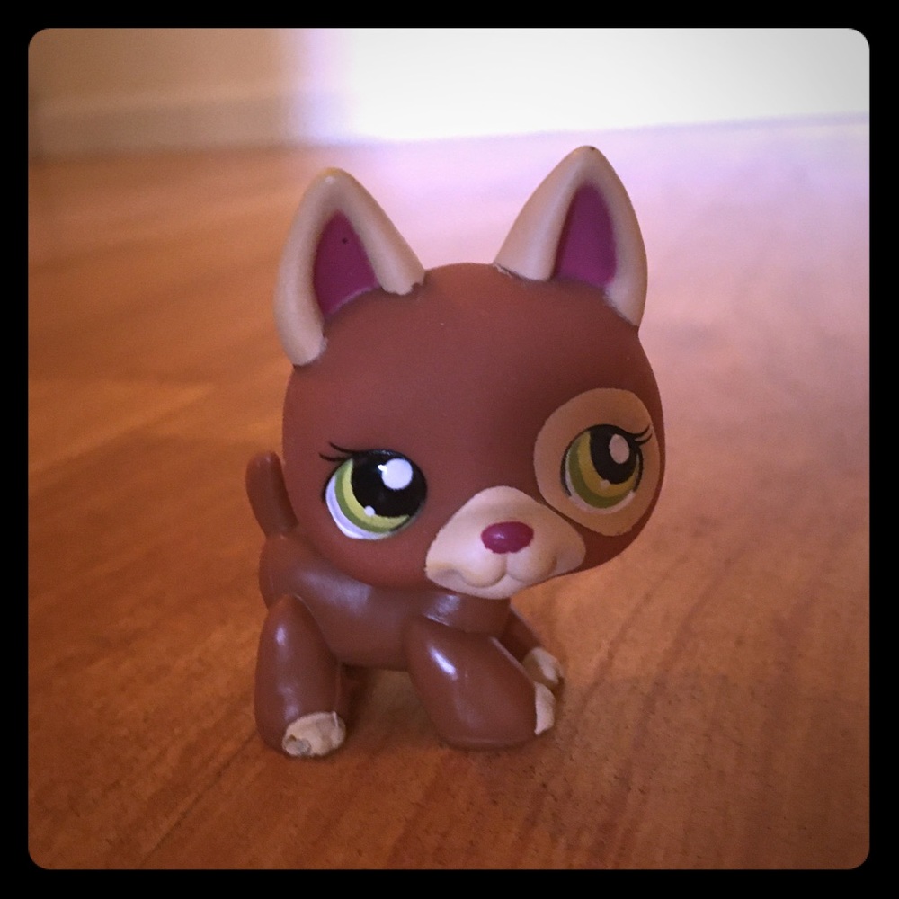Lps red spotted German Shepard